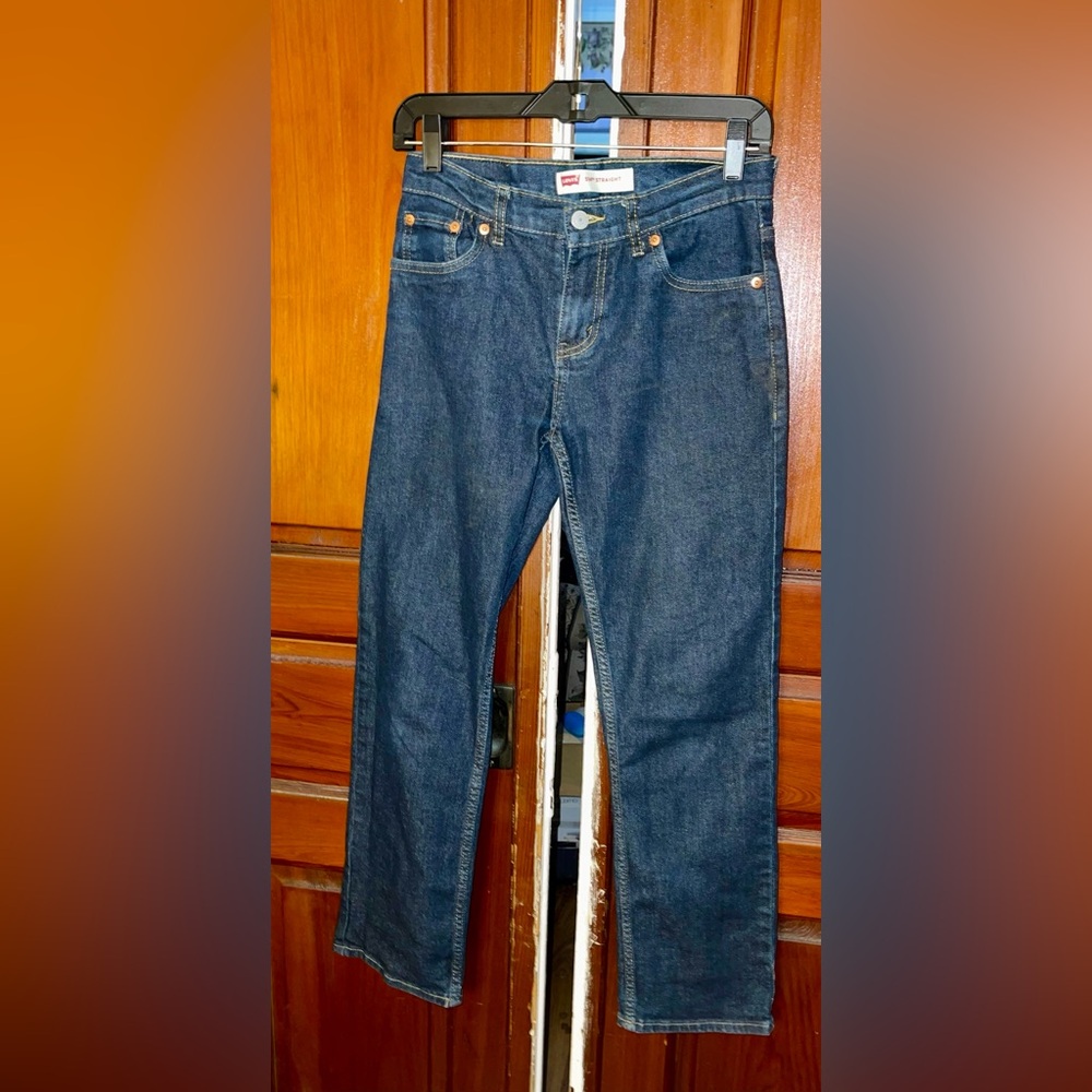 NWOT Levi’s 514 Straight Denim Jeans. Size 14Reg. (27”/27”)